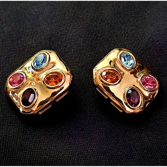 Vintage Gripoix Clip On Earrings Gold Tone Cabochon Glass Inlay Stones EUC! - Picture 3 of 11
